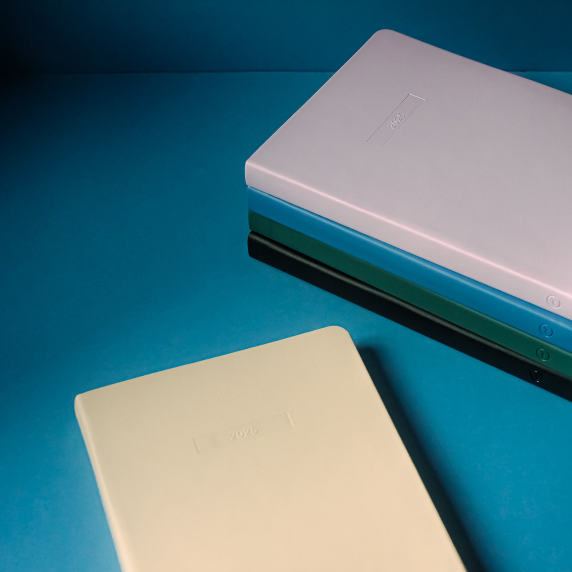 2025 Weekly Spread Diary - Teal