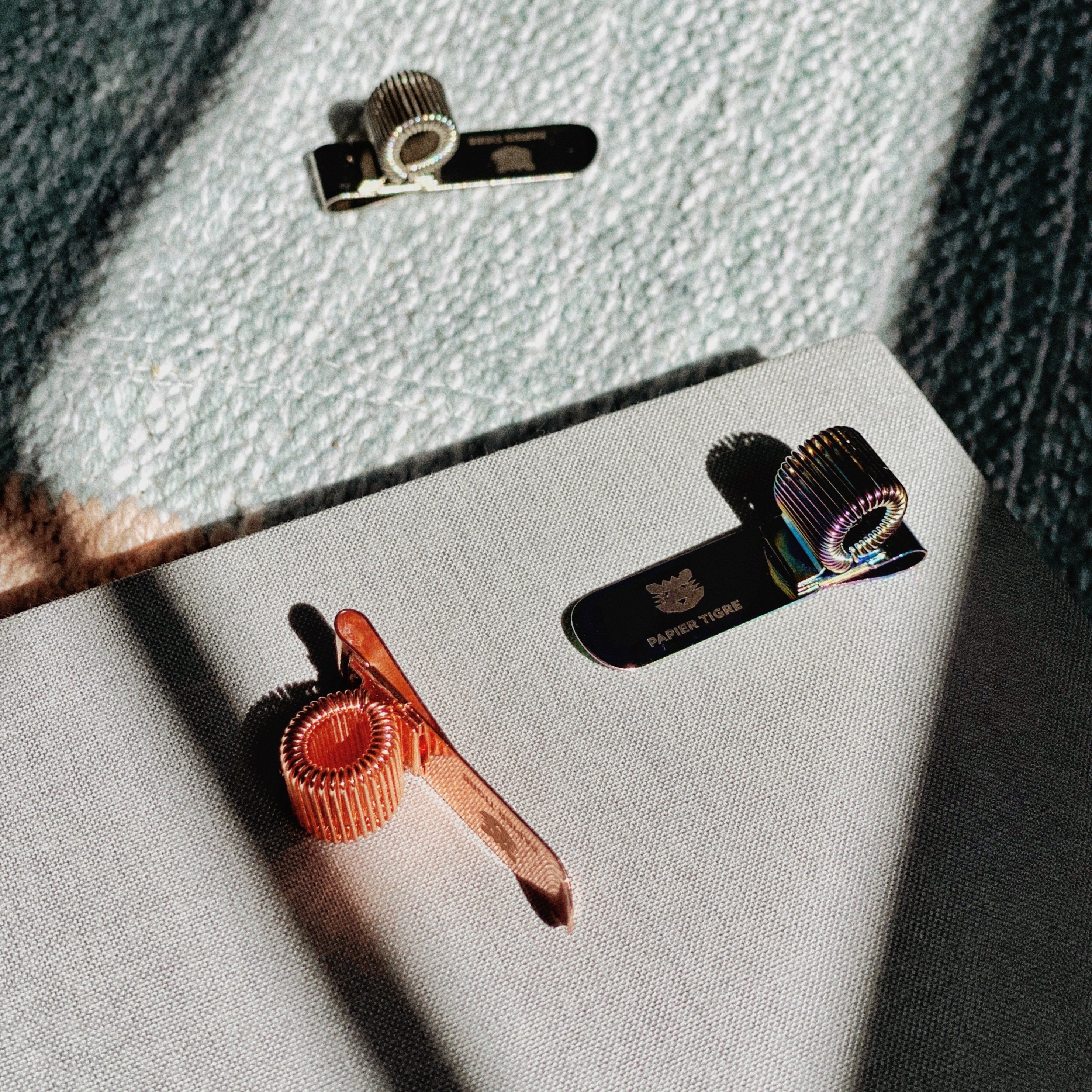 silver rose gold iridescent pen clips